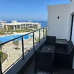 Caesar Cliff Apartman *