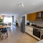 Caesar Cliff Apartman