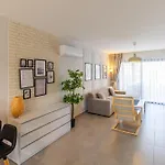 Apartment Caesar Cliff