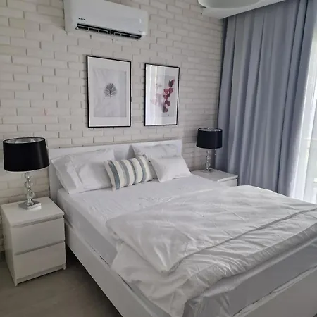 Caesar Cliff Apartment *