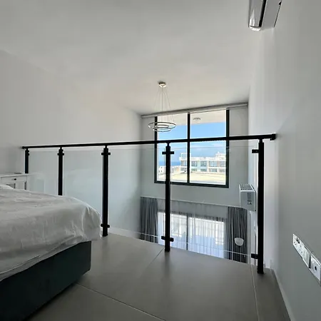 Caesar Cliff Apartment *