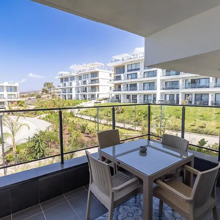 Apartment Caesar Cliff Trikomo