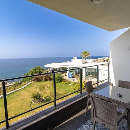 Caesar Cliff Apartament *