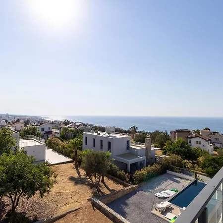 Apartment Caesar Cliff