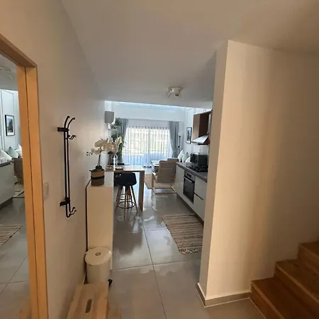 Caesar Cliff Apartment *